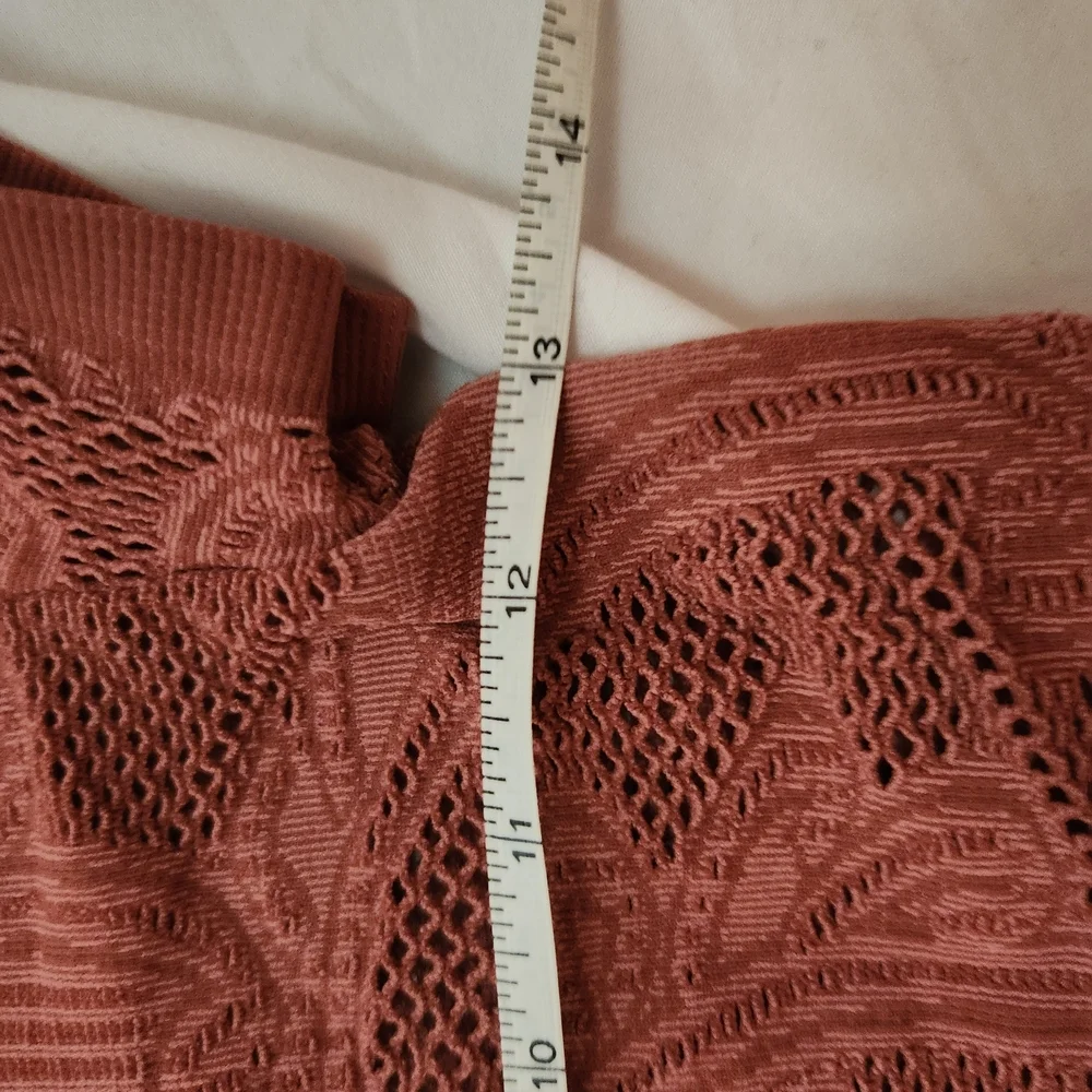 Free People Mauve Crop Top - Picture 6 of 8